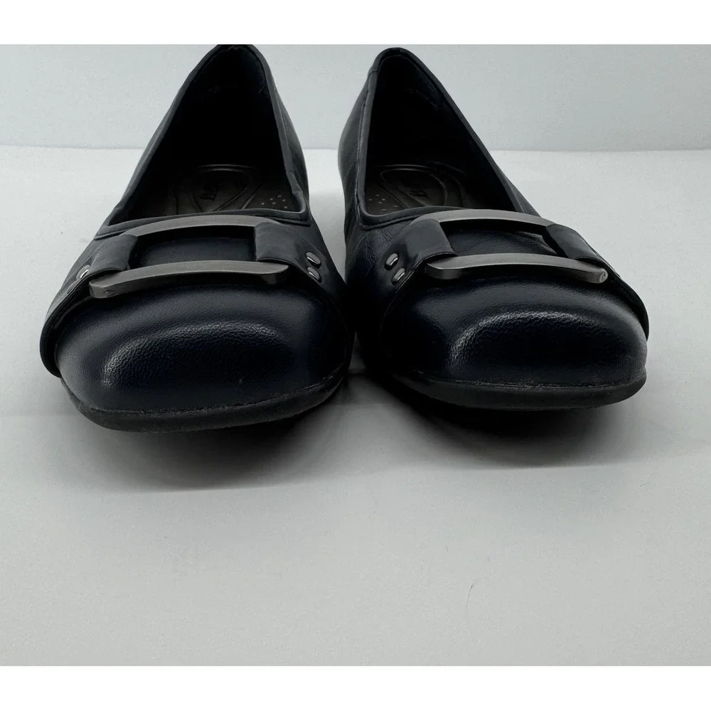 Trotters Navy Leather Flats Buckle Accent Comfort Slip On Classic Workwear Sz 7